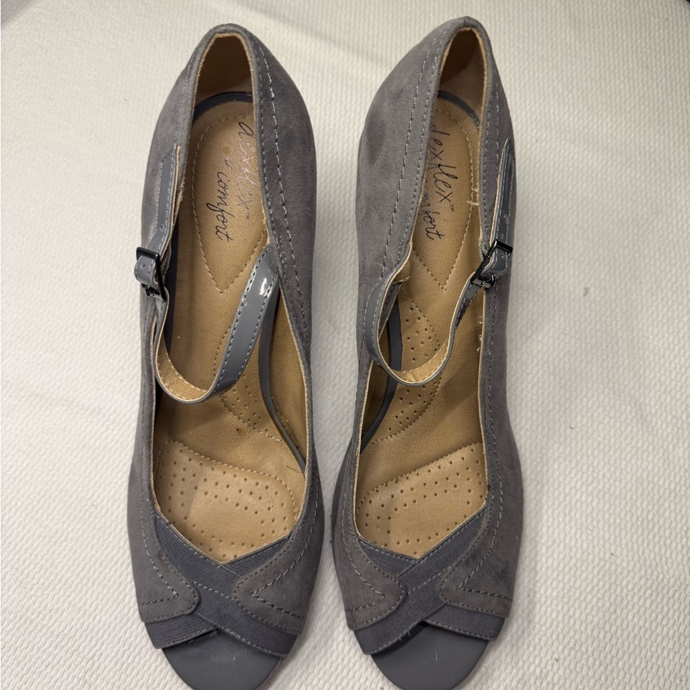 Comfortview Gray High Heel Pumps with Ankle Strap